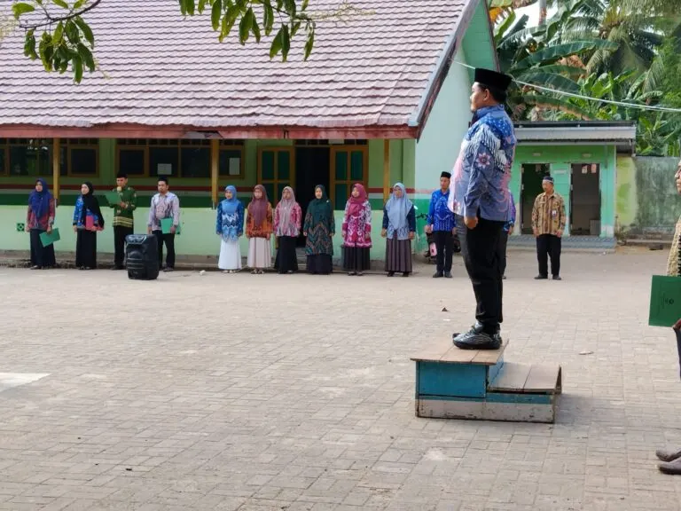 Kegiatan peringatan Hari Kesaktian Pancasila di MIN 2 Kotabaru